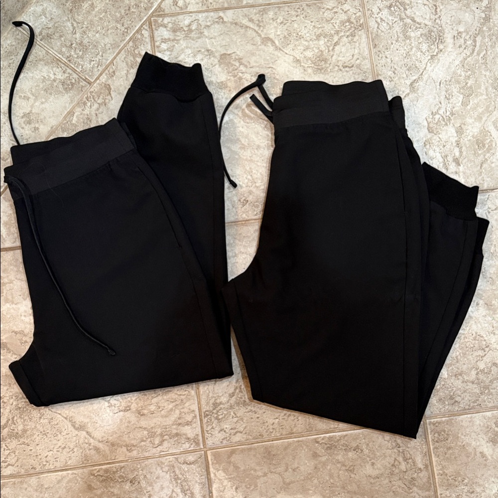 2 pair Black Mandala Scrub Jogger Pants Med Petite